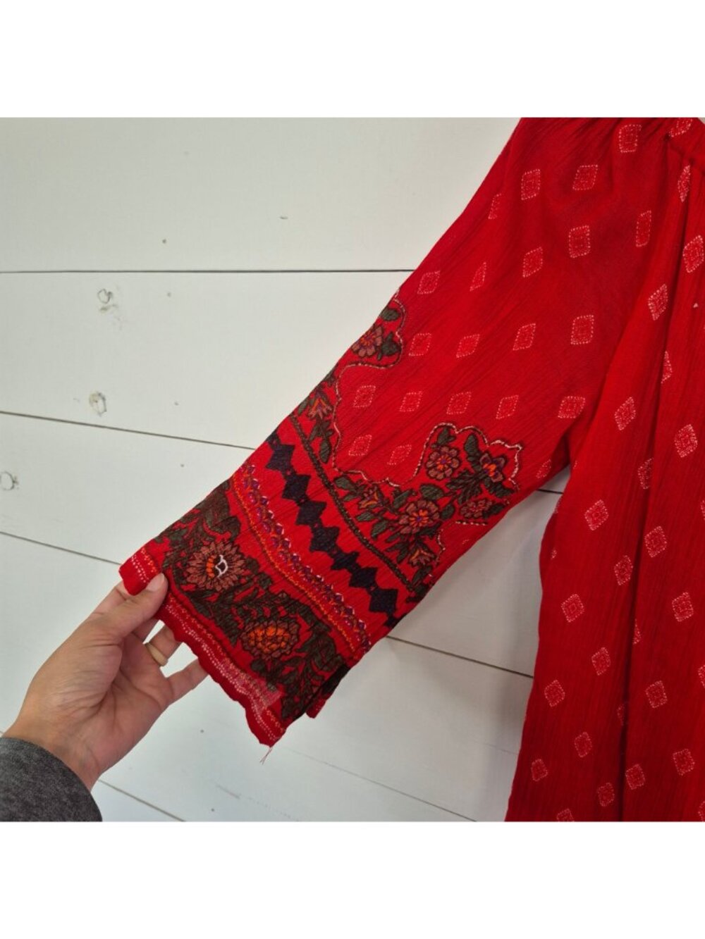 La Cera Boho Red Tunic top With Floral Border Print 3/4 Sleeves Size L - Picture 2 of 6